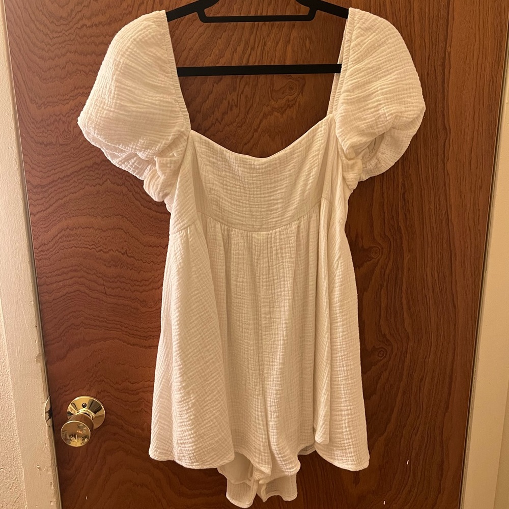Princess polly white romper size 6
